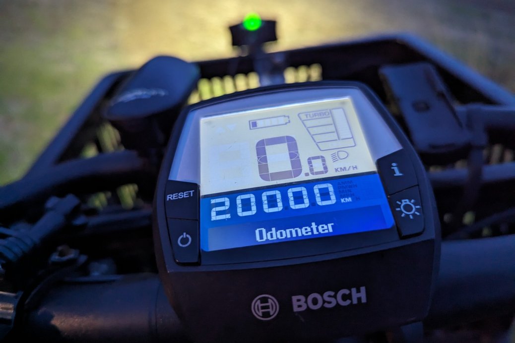 20,000km 20,000km